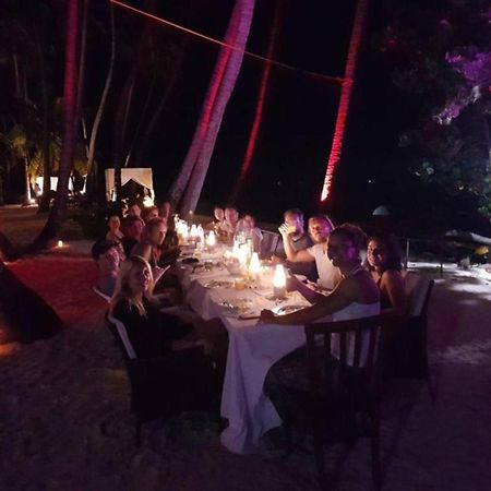 Batuta Maldives Fourson Hotel Thulusdhoo Ngoại thất bức ảnh