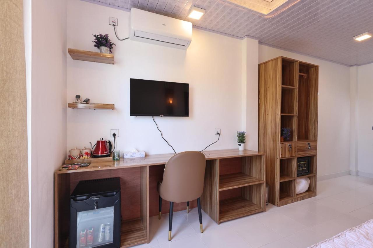 Batuta Maldives Fourson Hotel Thulusdhoo Ngoại thất bức ảnh