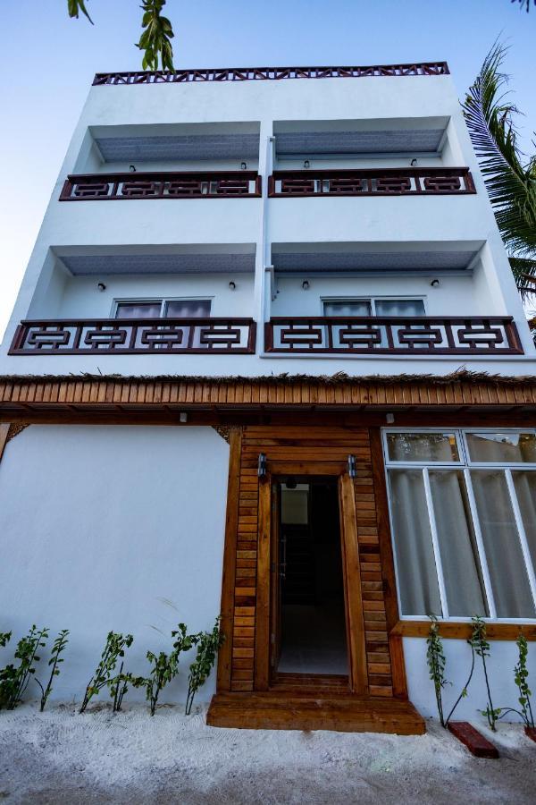 Batuta Maldives Fourson Hotel Thulusdhoo Ngoại thất bức ảnh